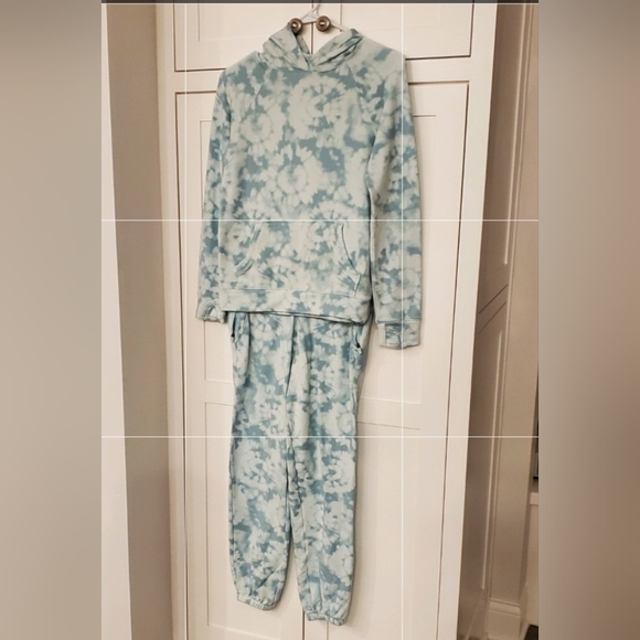 Athleta Girls Tie-Dye Jogger Set - Light Blue/mint Green - Picture 1 of 8